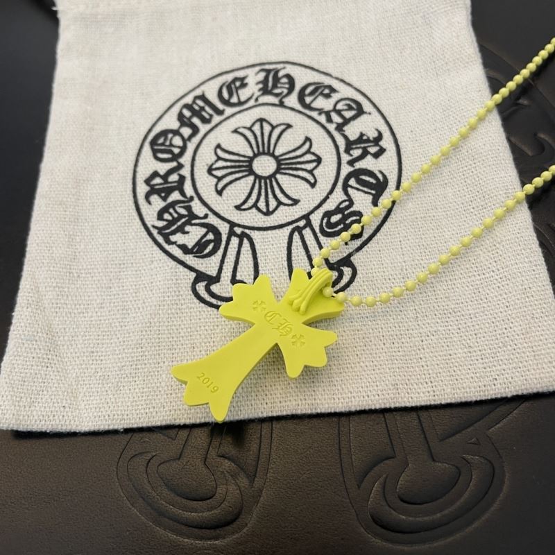 Ch*0me He**ts necklaces